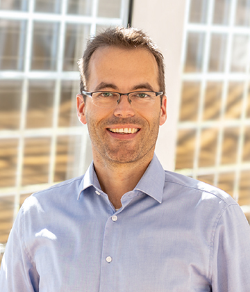 company-management-jens-360x460